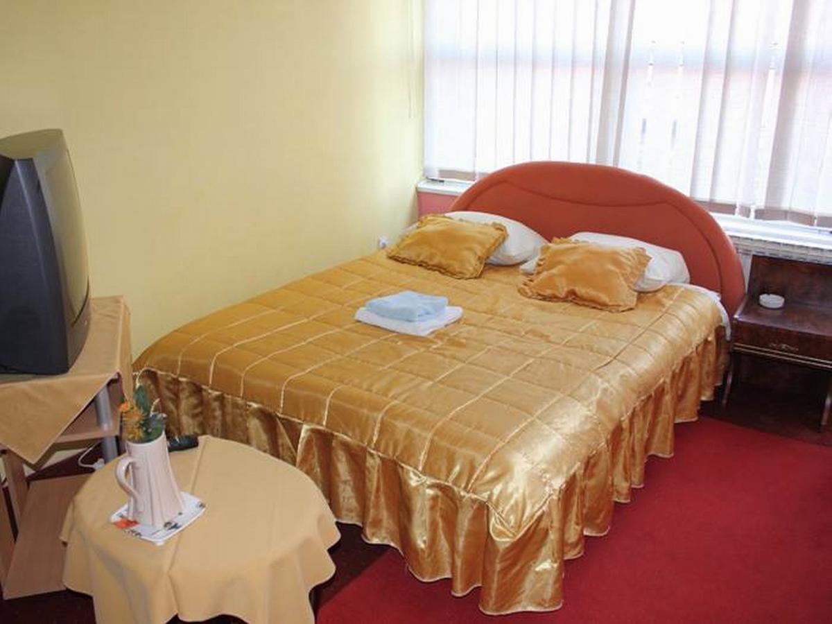 Jet Star Motel Zivinice ภายนอก รูปภาพ