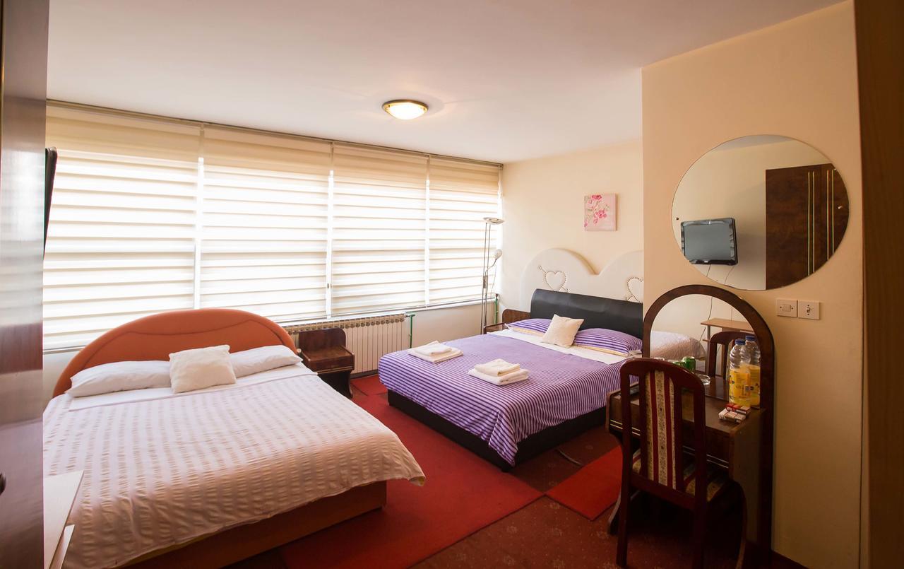 Jet Star Motel Zivinice ภายนอก รูปภาพ