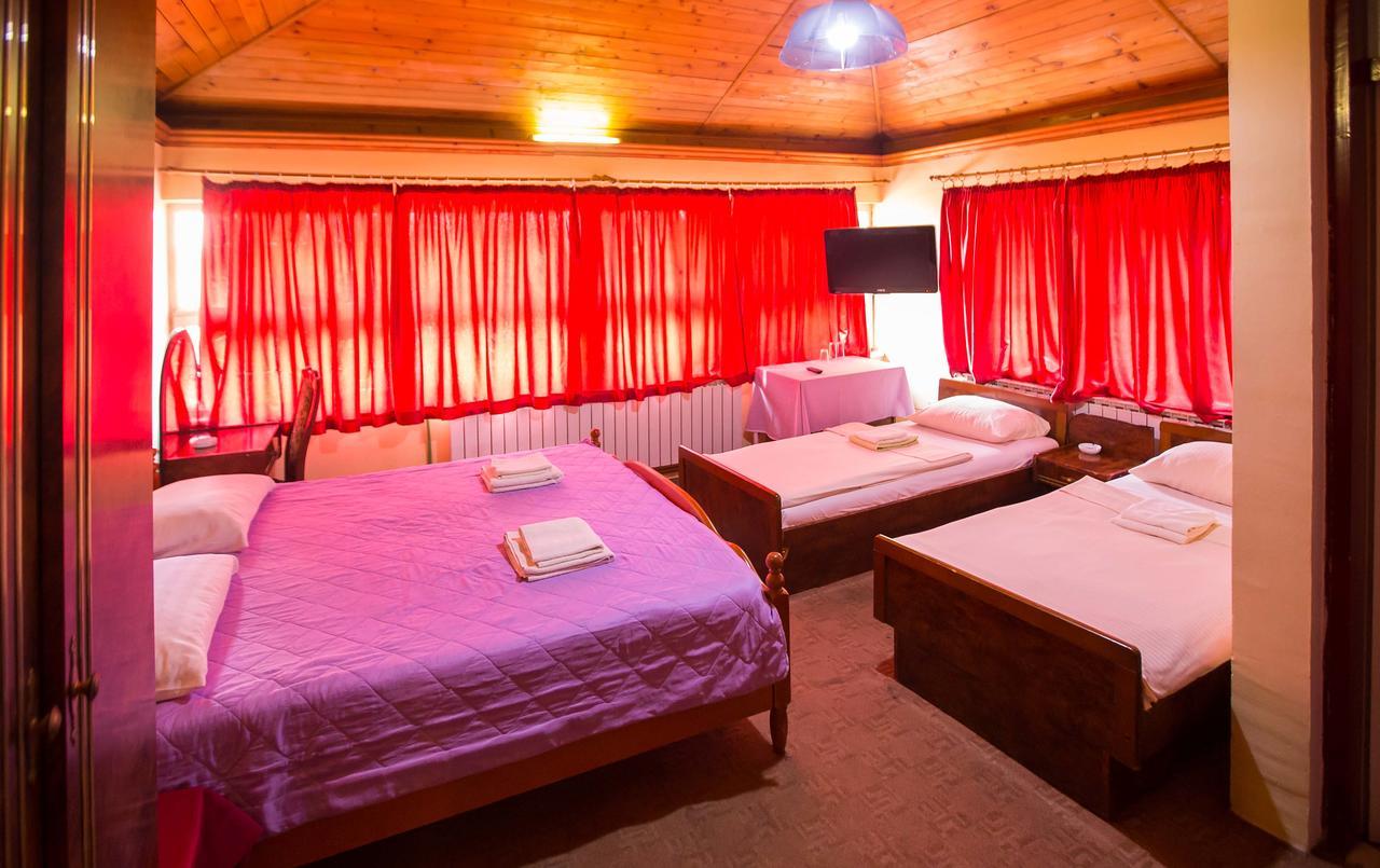 Jet Star Motel Zivinice ภายนอก รูปภาพ